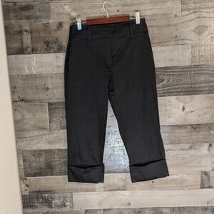 Black crop cuffed capris 4